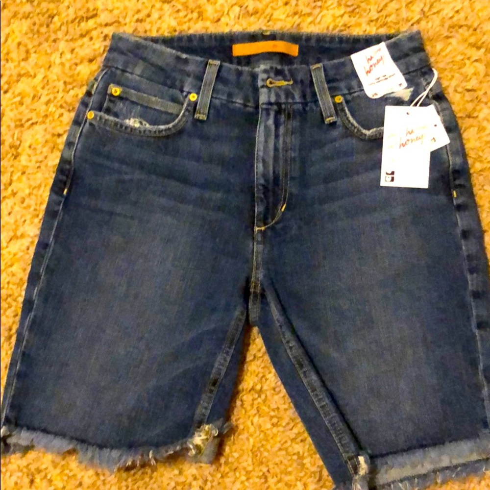 Joe’s Jeans Bermuda style